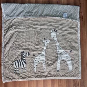 Neutral Giraffe & Zebra Baby Quilted Nursery - Soft Beige/Grey crib. Lambs & ivy